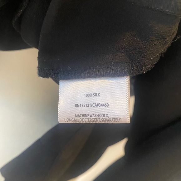 Eileen Fisher 100% Silk Tunic Scoop Neckline 3/4 Sleeve Simple Classic T… - Picture 2 of 8